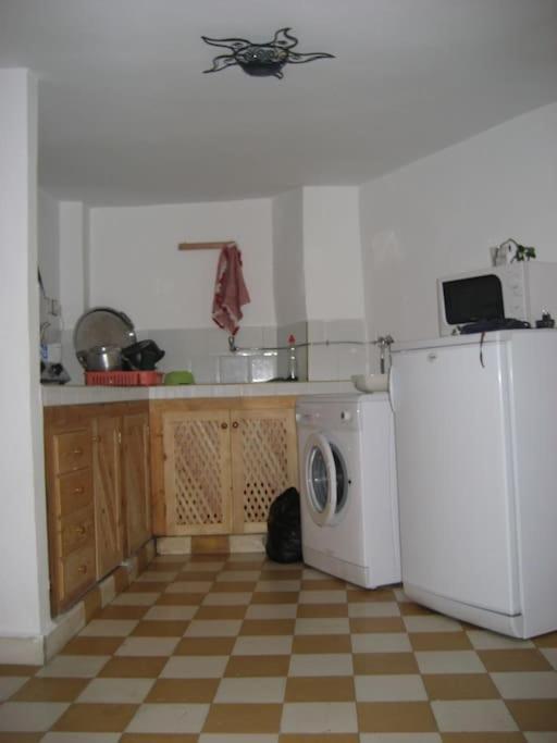 Appartement Dans La Medina Asilah Bagian luar foto