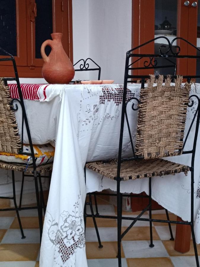 Appartement Dans La Medina Asilah Bagian luar foto